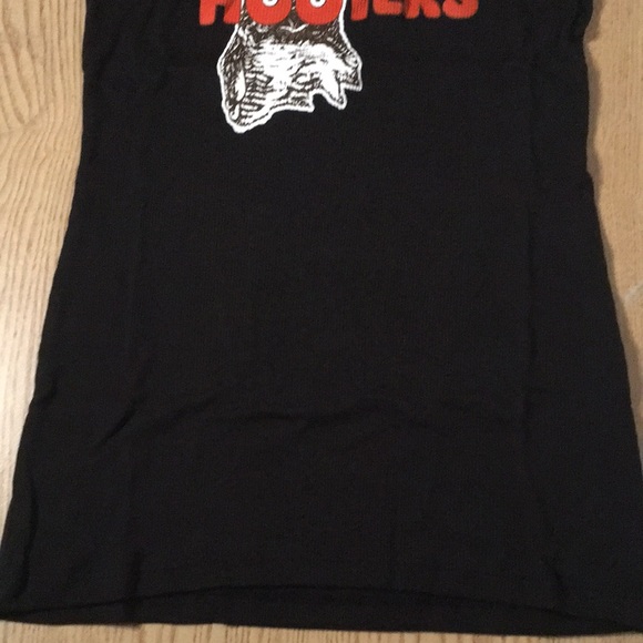 New Hooters Girl Ribbed Tank Lightweight Soft Stretchy Small Medium Large & XL - Picture 3 of 6